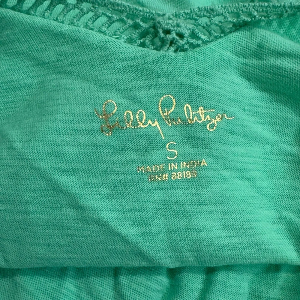 Lilly Pulitzer Green Ruffled Bib Collar Tank Top - Picture 2 of 4